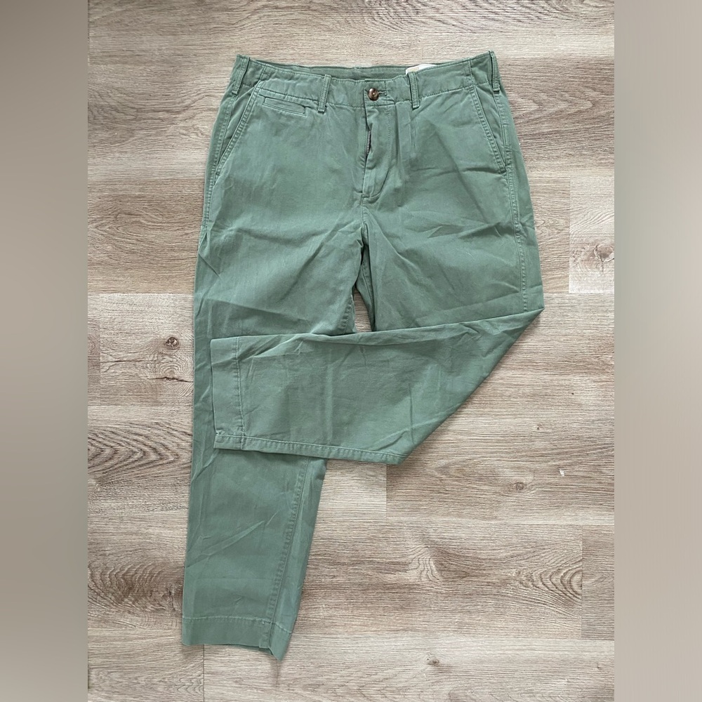 Gap khakis